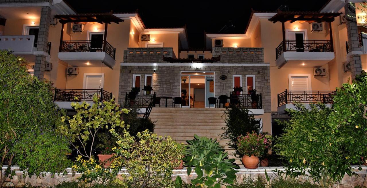 Manto Studios Tirós Exterior foto